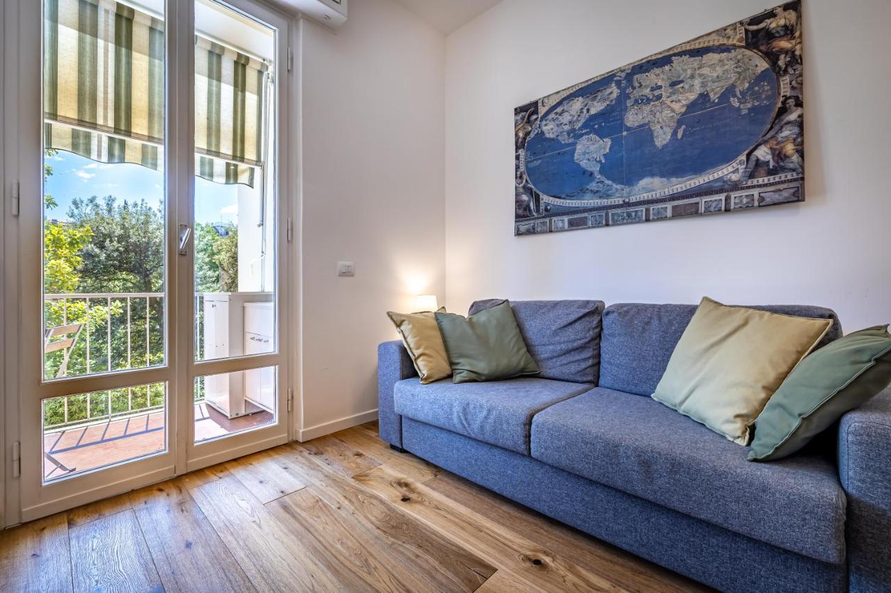 Yid Buonvicini Design Apt In Florence Out Of Ztl Luaran gambar