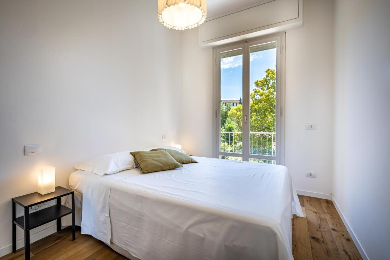 Yid Buonvicini Design Apt In Florence Out Of Ztl Luaran gambar